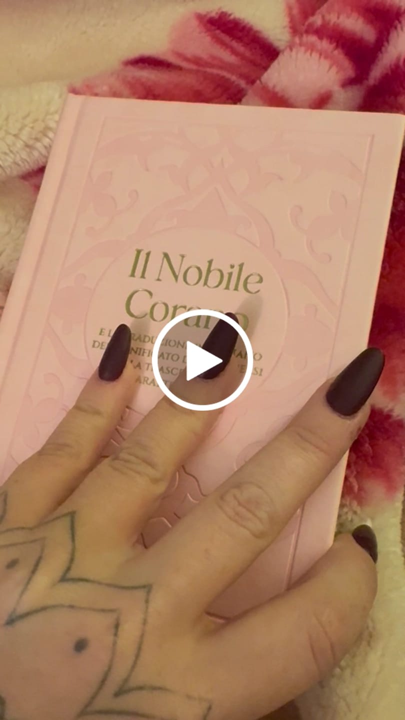 Customer video review of Corano traslitterato con traduzione in italiano - piccolo  17x13 cm
