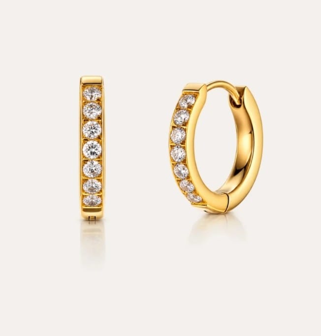 Customer photo review of Lumina Ring