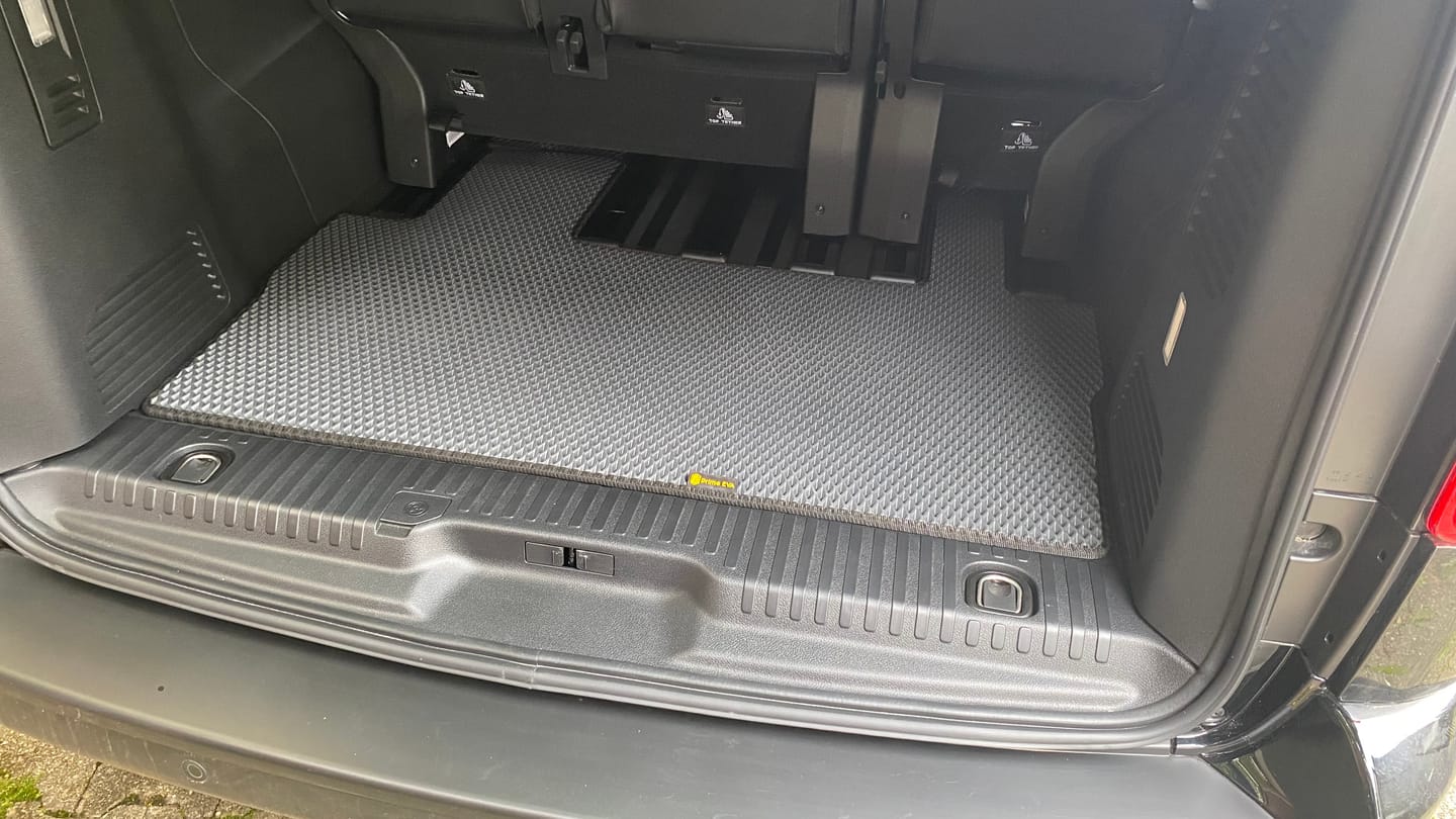 Customer photo review of Fußmatten für Van - Komplettset
