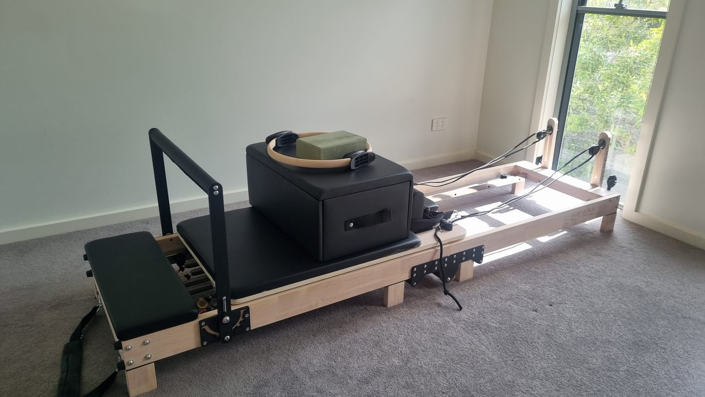 Customer photo review of Formora Foldable Oak Wood Pilates Reformer - Home Studio Edition