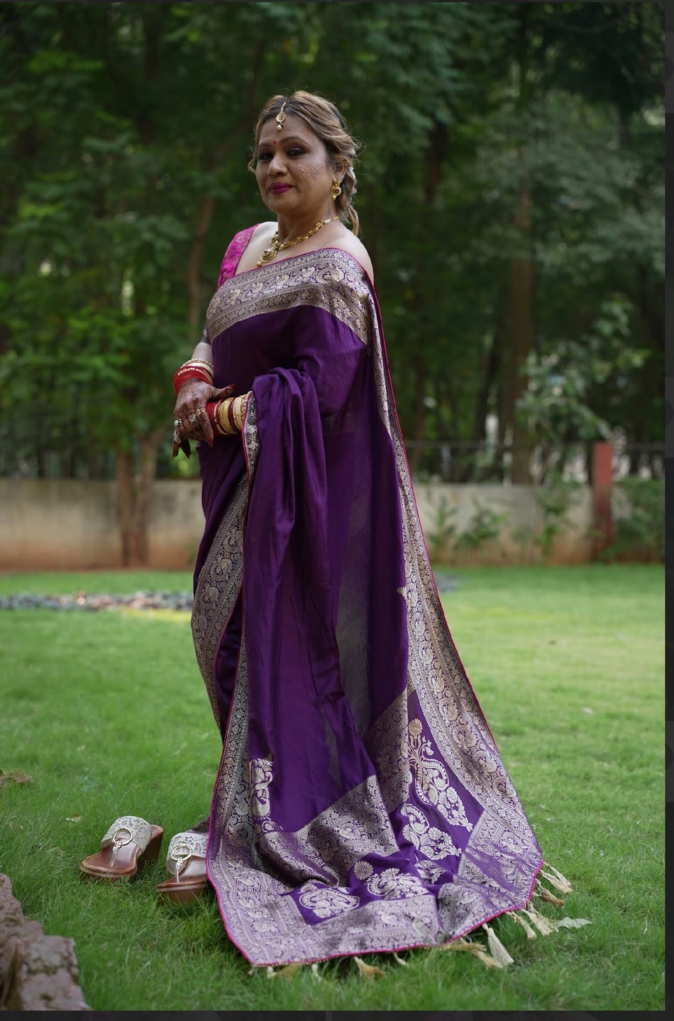 Customer photo review of Nazariya - Designer  Banarasi Dola Silk Saree