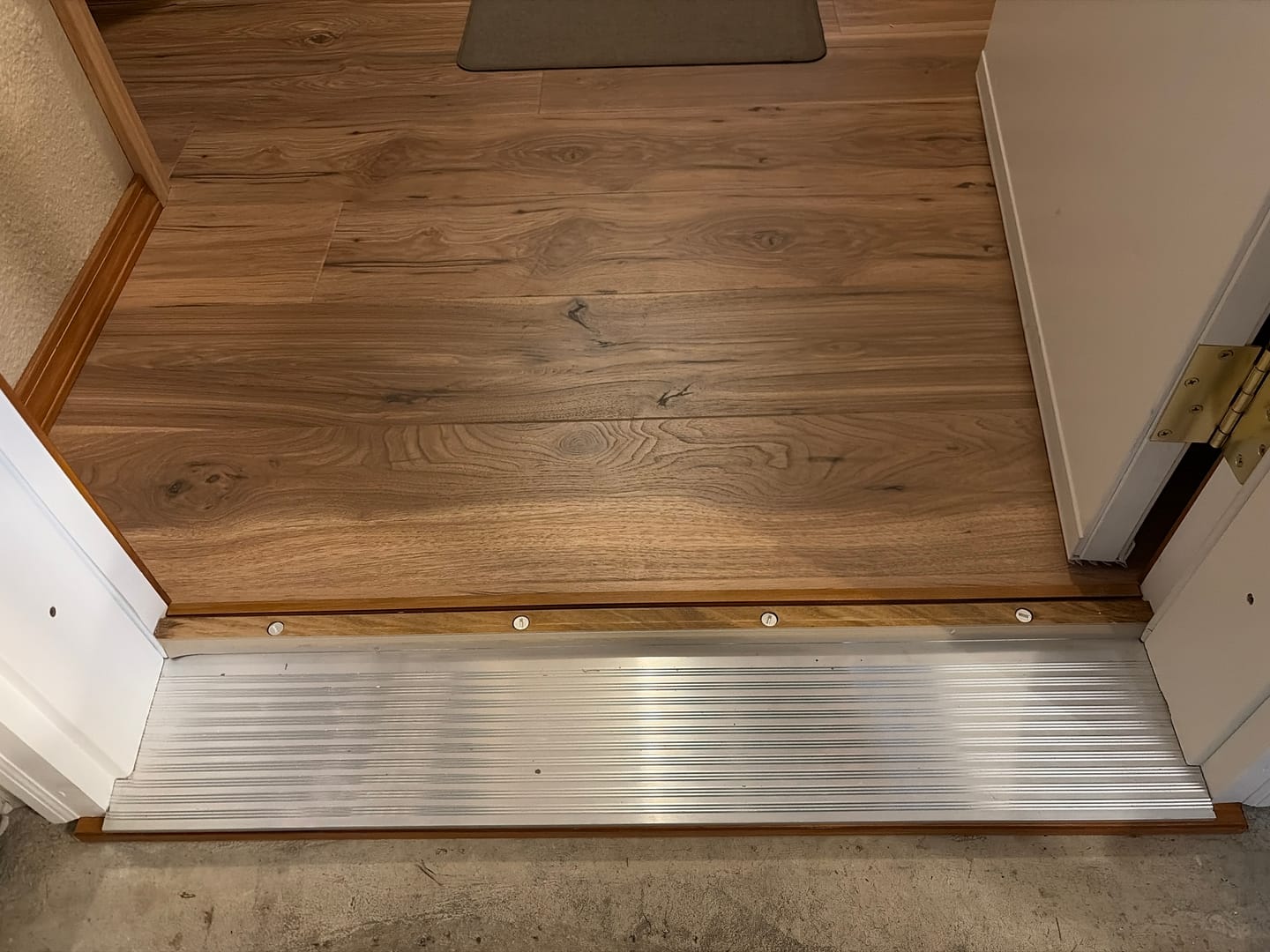 Customer photo review of Inswing Threshold
