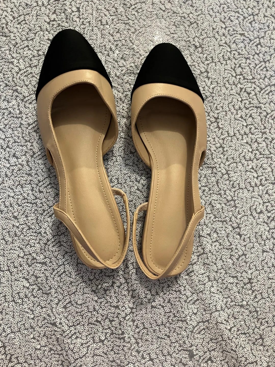 Customer photo review of Soft Leather Color Block Sandals with Thick Heel