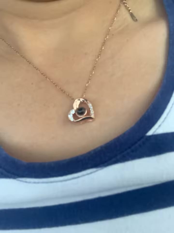 Customer photo review of Lulmo™ — Collar Personalizable con Imagen Holográfica para Conejo