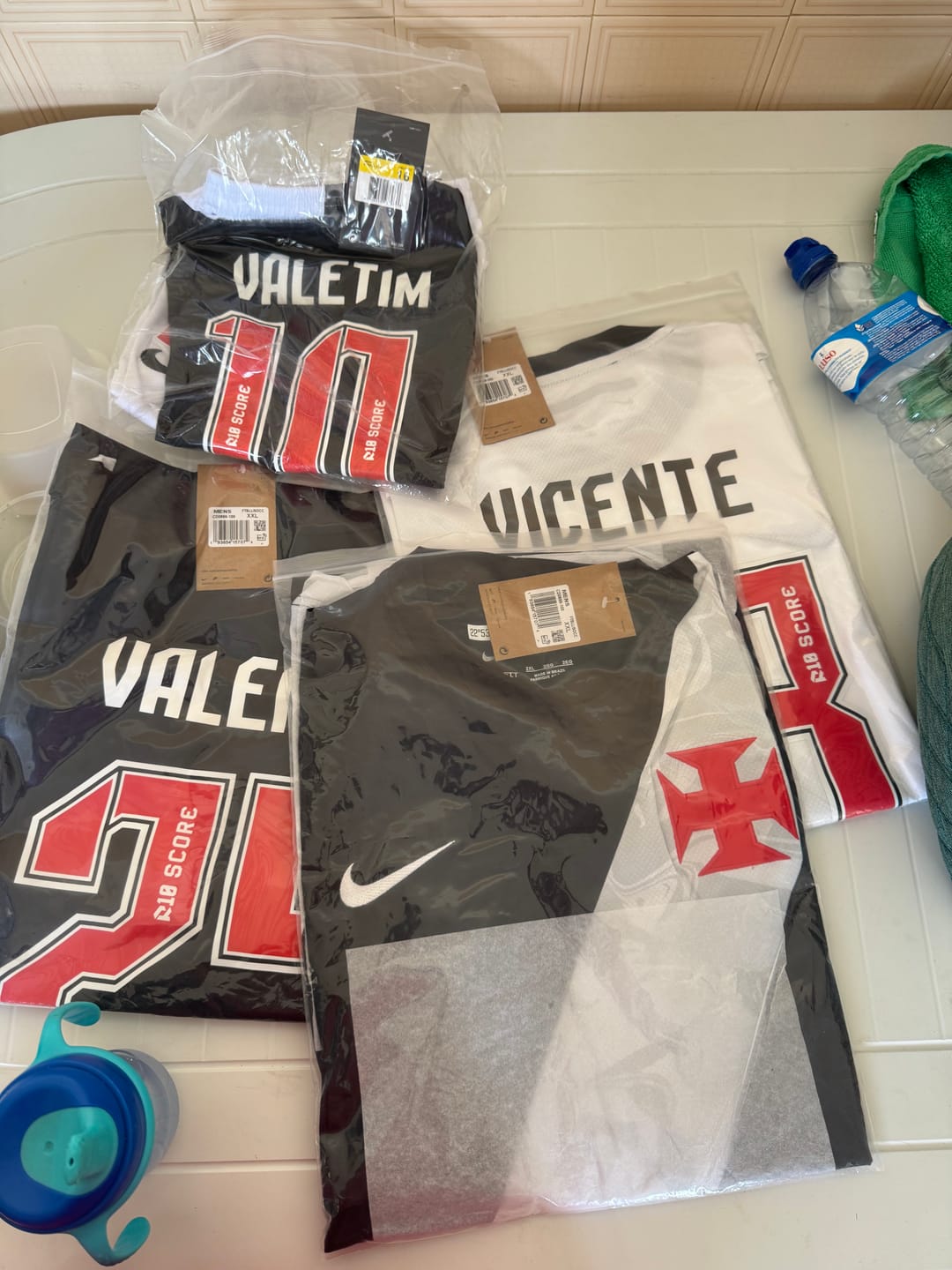 Customer photo review of Kit Infantil Vasco I 24/25 - com Meia