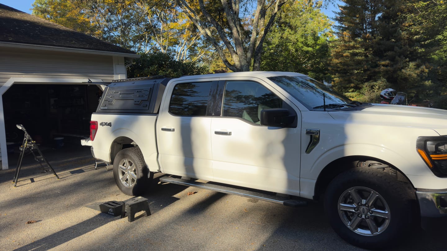 Customer photo review of OPENROAD Aluminum Truck Cap for Ford F-150 (2021-2026) – 5.7ft Bed