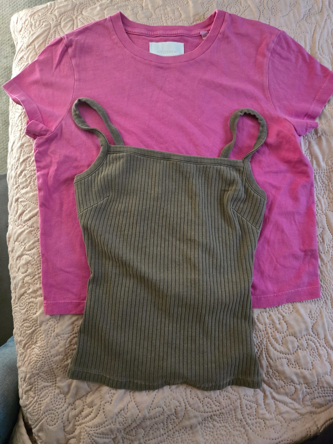 Customer photo review of 098 Draft: CoH/AGOLDE Mixed Tops