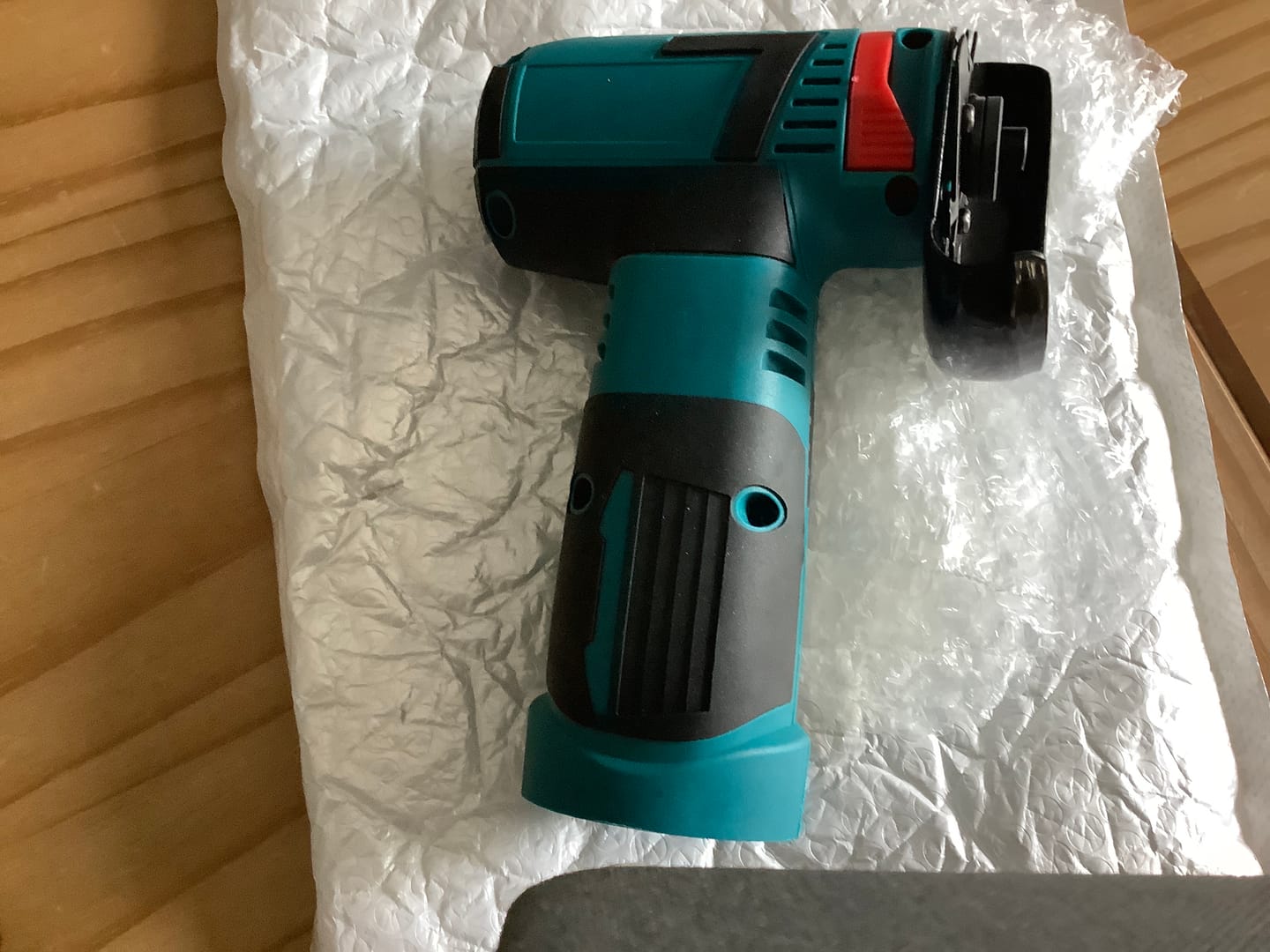 Customer photo review of 🔧 12V Cordless Precision Cutter – Compact Multi-Function DIY Detail & Plunge Cutting Tool