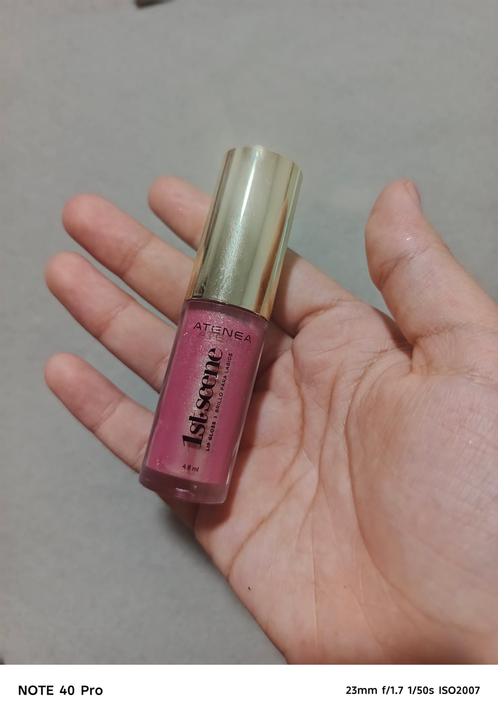 Customer photo review of LIP GLOSS  1ST SCENE