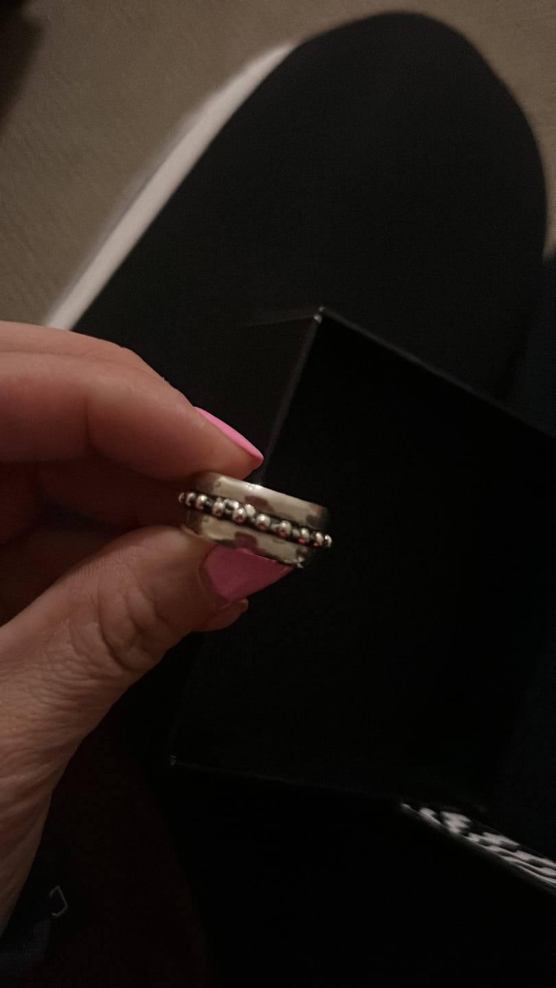 Customer photo review of Anillo Media Caña Doble Pelotitas