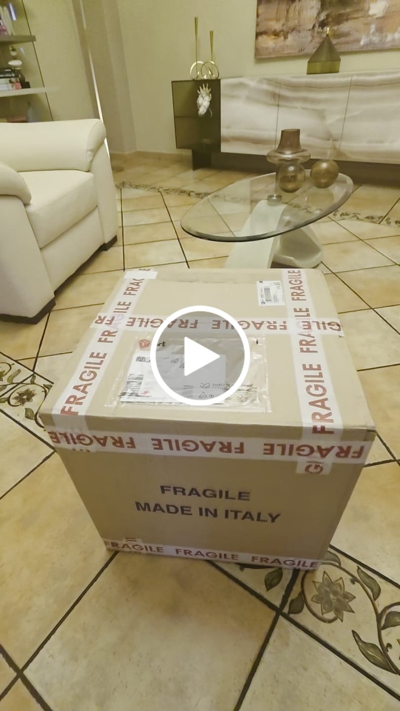 Customer video review of Vaso Cactus in Ceramica Verde con Dettagli Floreali H.26×34×15,5 cm
