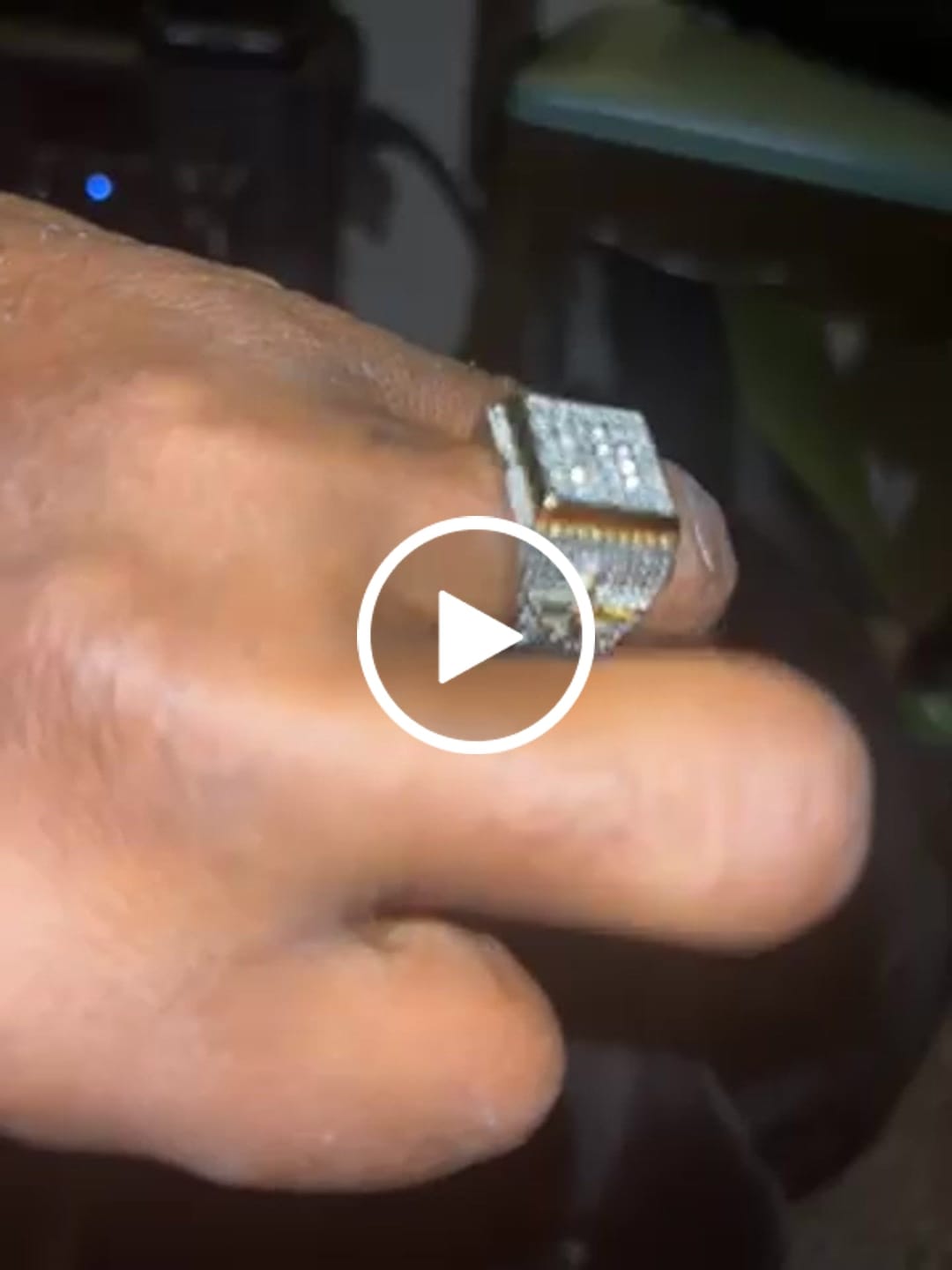 Customer video review of Square Face Pavé Signet Ring