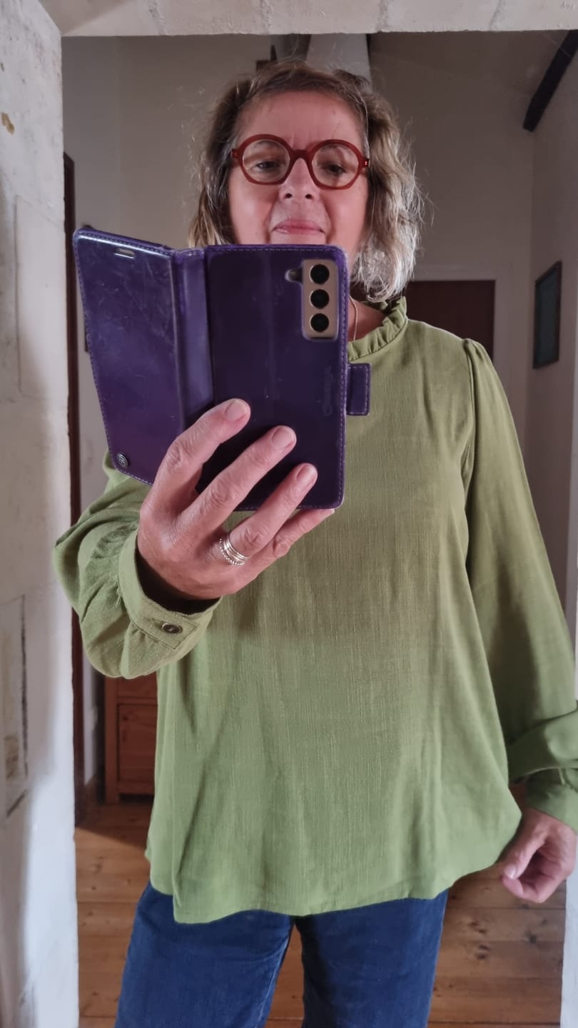 Customer photo review of Blouse  Fantine - Viscose lin - Vert prairie