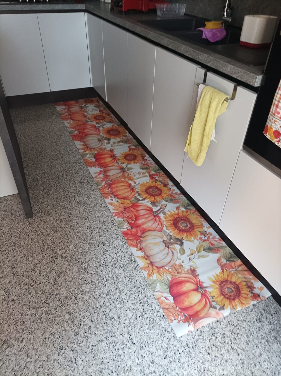 Customer photo review of Tappeto Cucina Antiscivolo Passatoia Cucina lavabile, Cucina Pumpkin