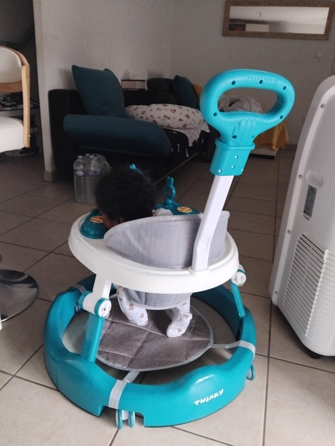 Customer photo review of Twinky Babywalker - Loopstoel Azur