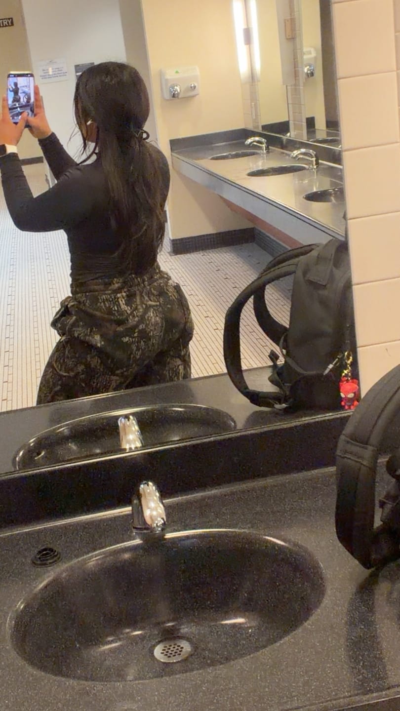 Customer photo review of 2133 - Tree Camo Baggy Sweats