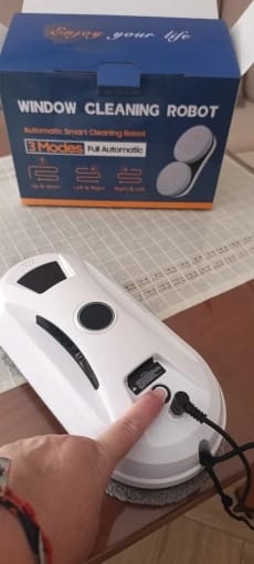Customer photo review of Robot Limpia Cristales con control remoto