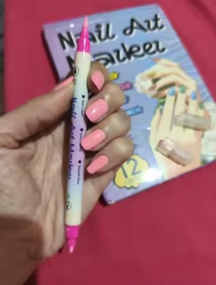 Customer photo review of MisPintaNails™ – Set de Rotuladores para Uñas