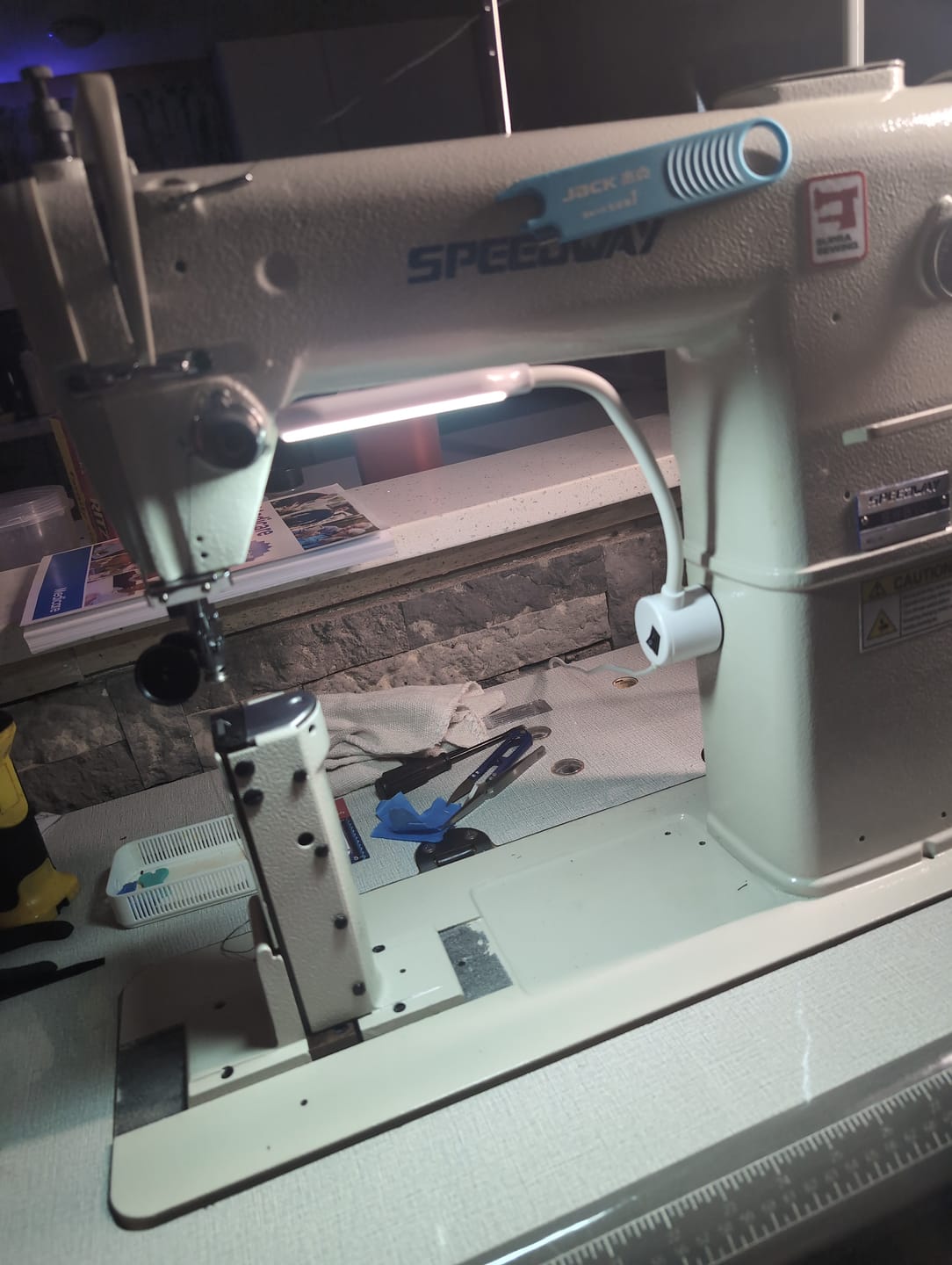 Customer photo review of Supra Sewing Magnetic 6W LED Work Lamp for Industrial Sewing Machines