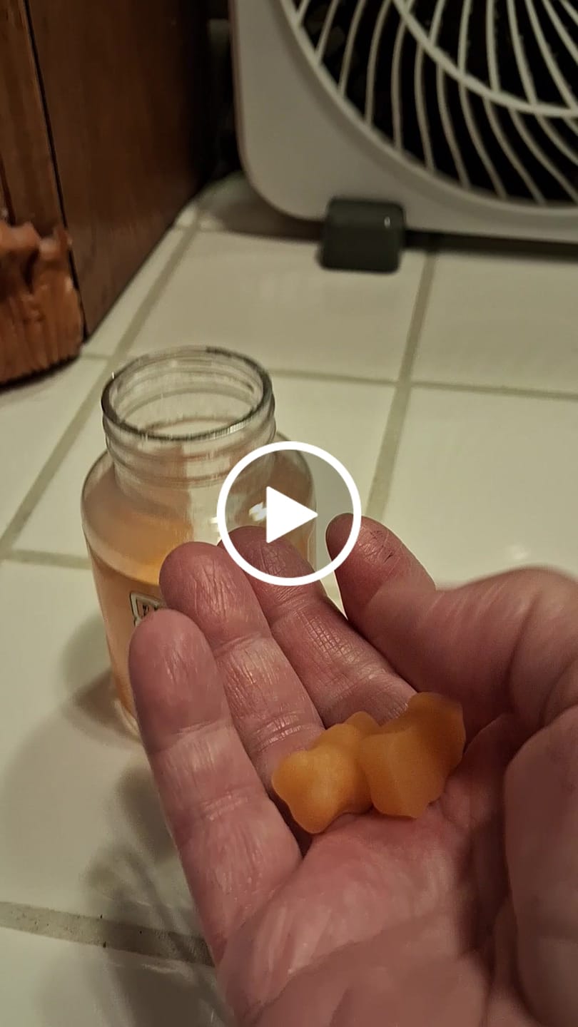 Customer video review of FREE GIFT! Poopy Time Fruity Fiber Flush Gummies