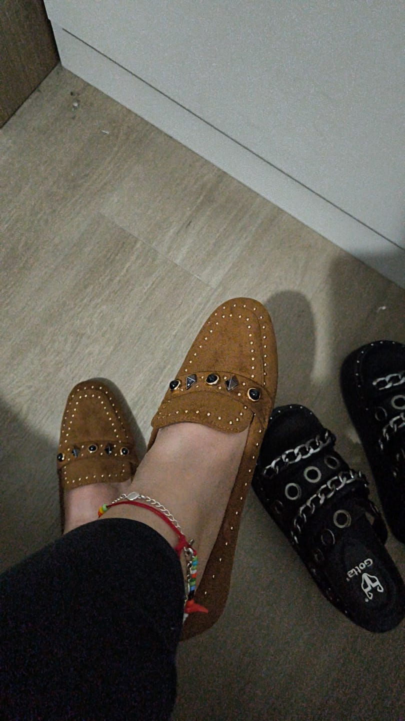 Customer photo review of Zapato Plano Camel Mujer 54030