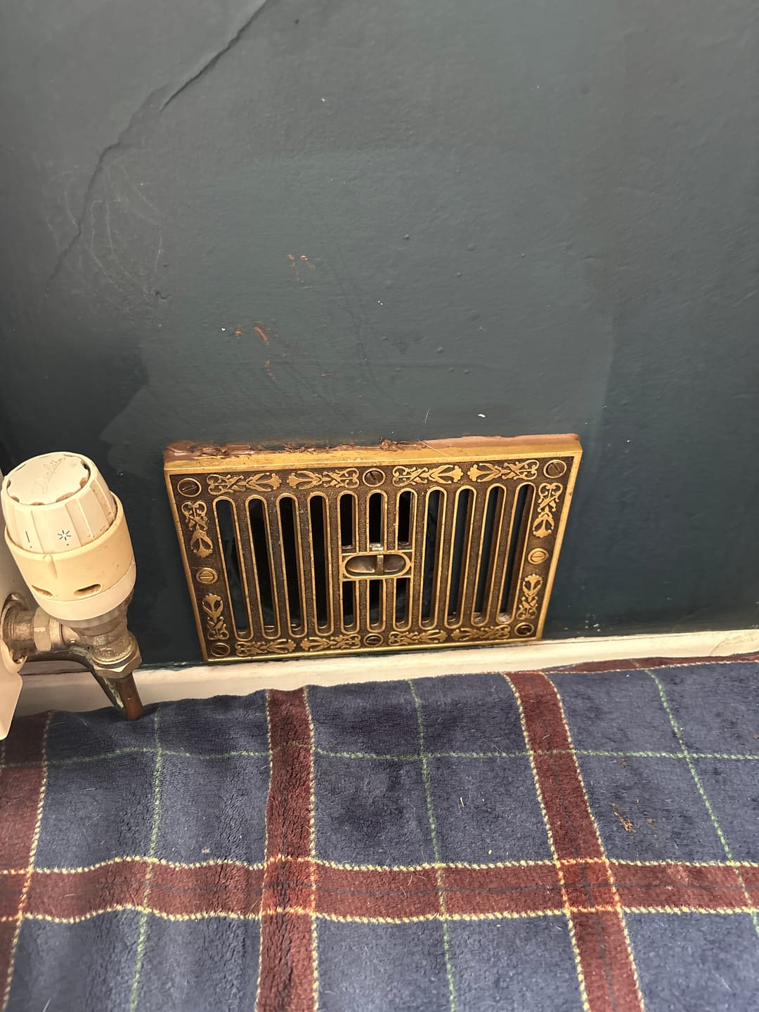 Customer photo review of Brass Kenrick Hit & Miss Air Vent · 9 x 6 Inch ·