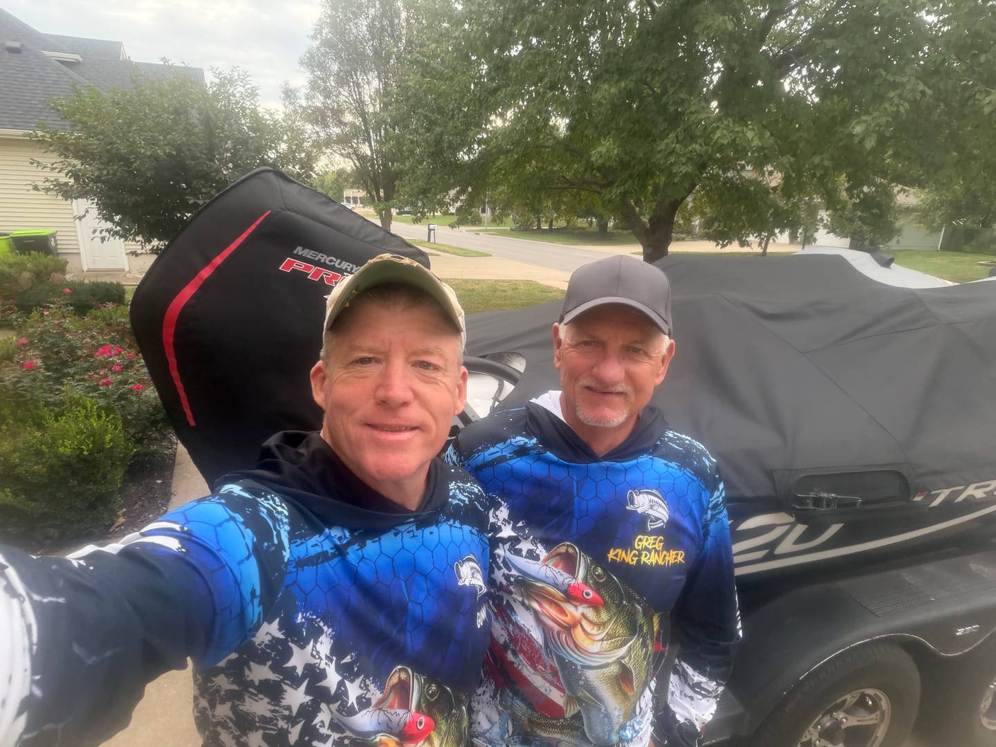 Customer photo review of Frenzidea Bass Fishing Fishing Dark Blue Scratch American Flag scratch Sport Custom Name & Team Name 3D Shirts