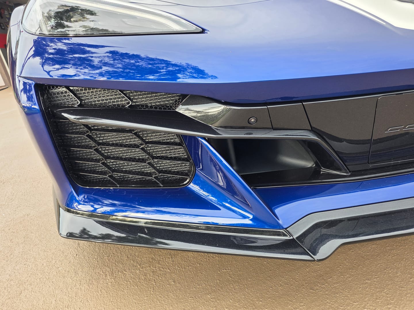 Customer photo review of Corvette C8 E-Ray & Z06 Factory Style Front Radiator Mesh Grille Guard
