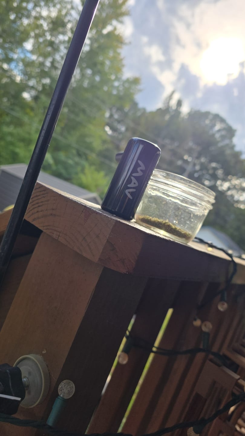 Customer photo review of FREE Hand Pipe
