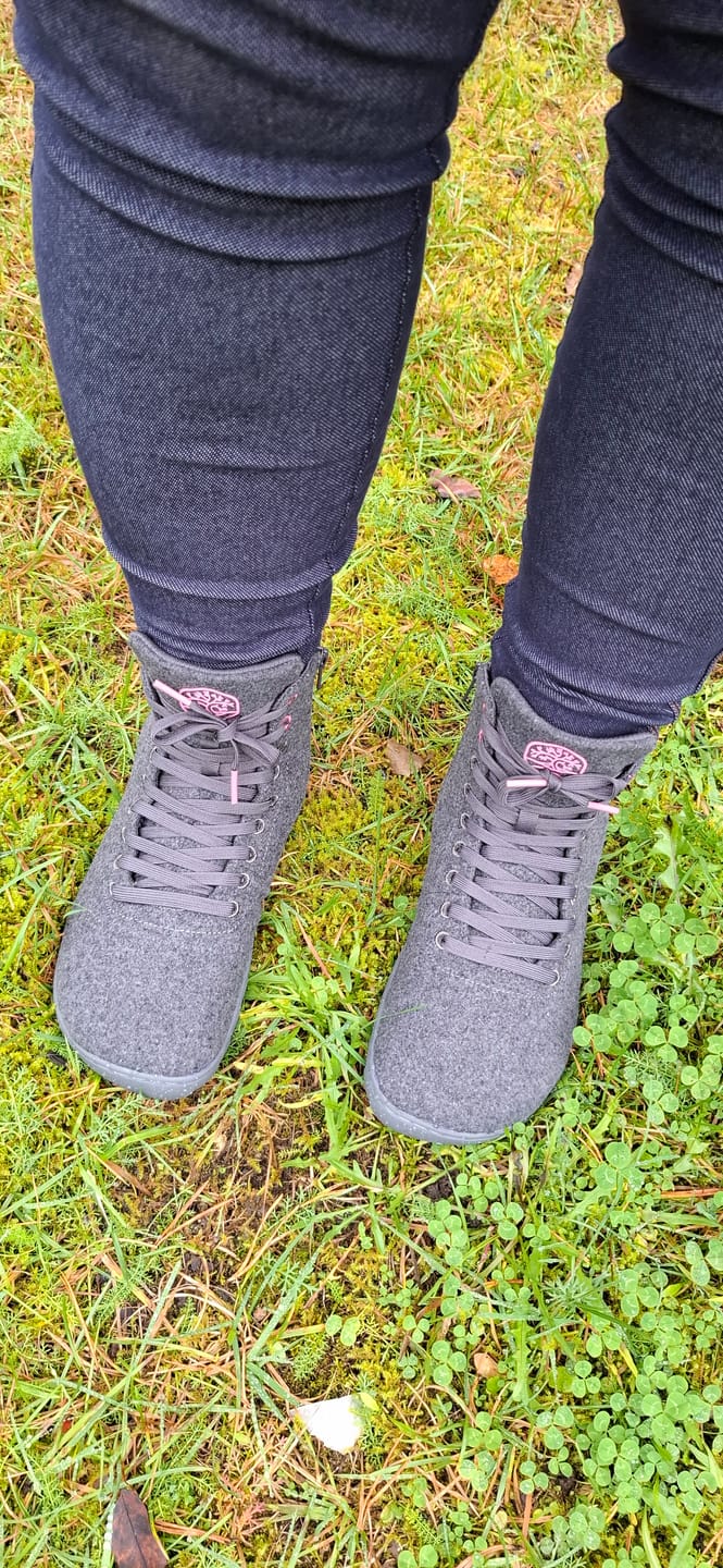 Customer photo review of Vaistoa Tunto 2 -paljasjalkatennarit