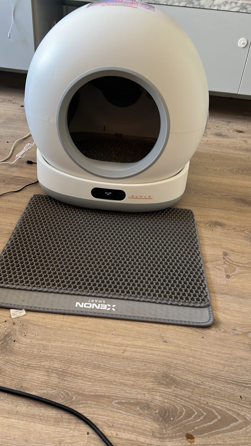 Customer photo review of Otomatik Kedi Tuvaleti | 72L, 7L Atık Hazneli, UV, Wifi, Mobil Kontrol, Akıllı Kedi Tuvaleti (X8624)