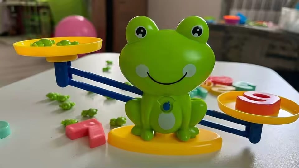 Customer photo review of Frosch Waage Lernspielzeug | Mathe Balance Spiel Vorschule Kleinkind