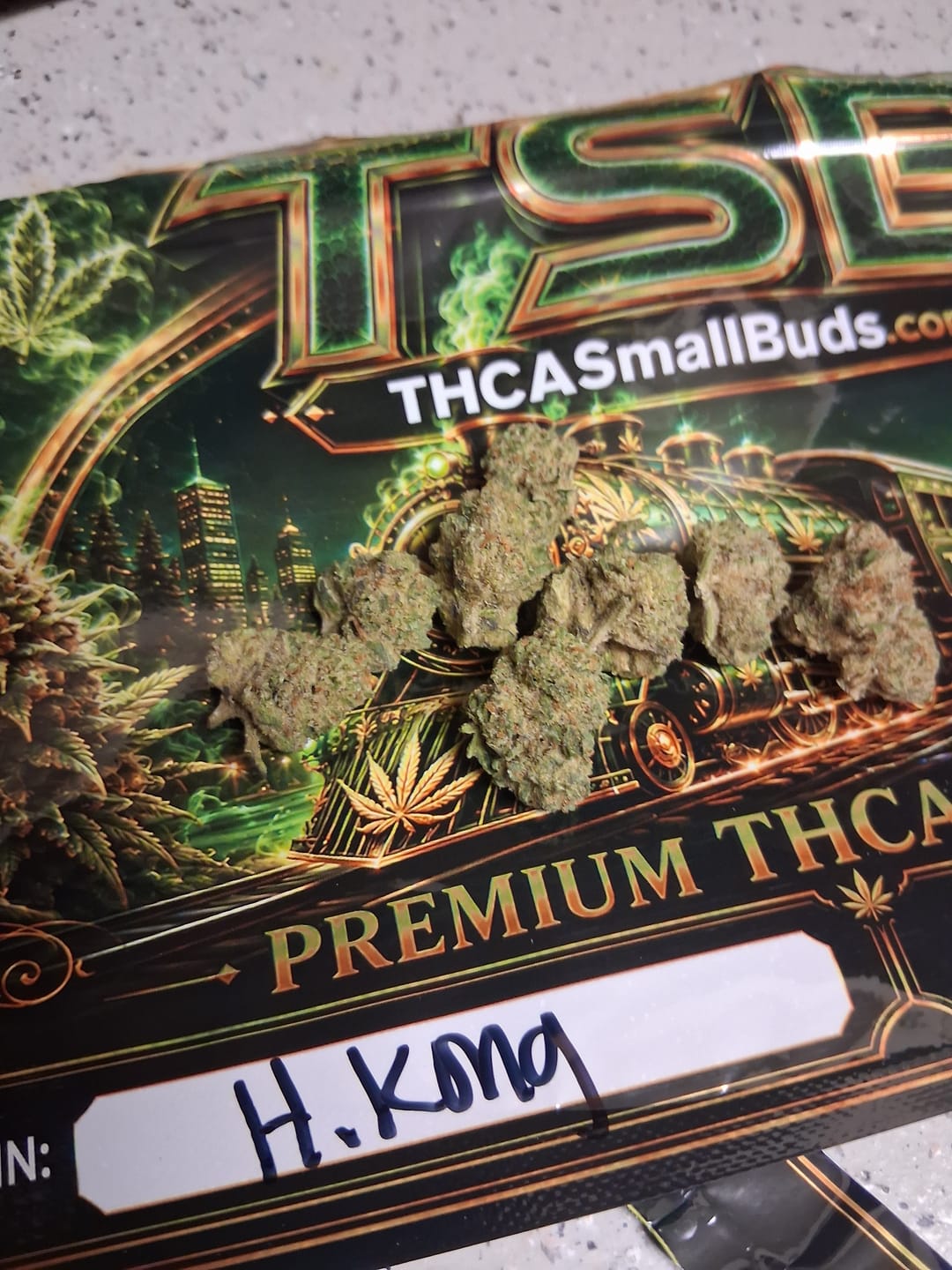 Customer photo review of Light Assist THCA Smalls