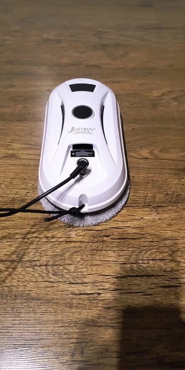 Customer photo review of Robot Limpia Cristales con control remoto