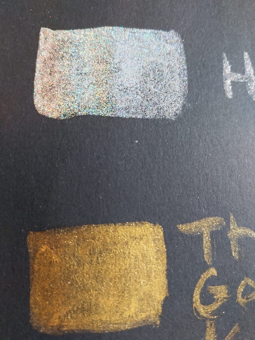 Customer photo review of Skrim THE HOLO – Holographic Watercolor Half Pan