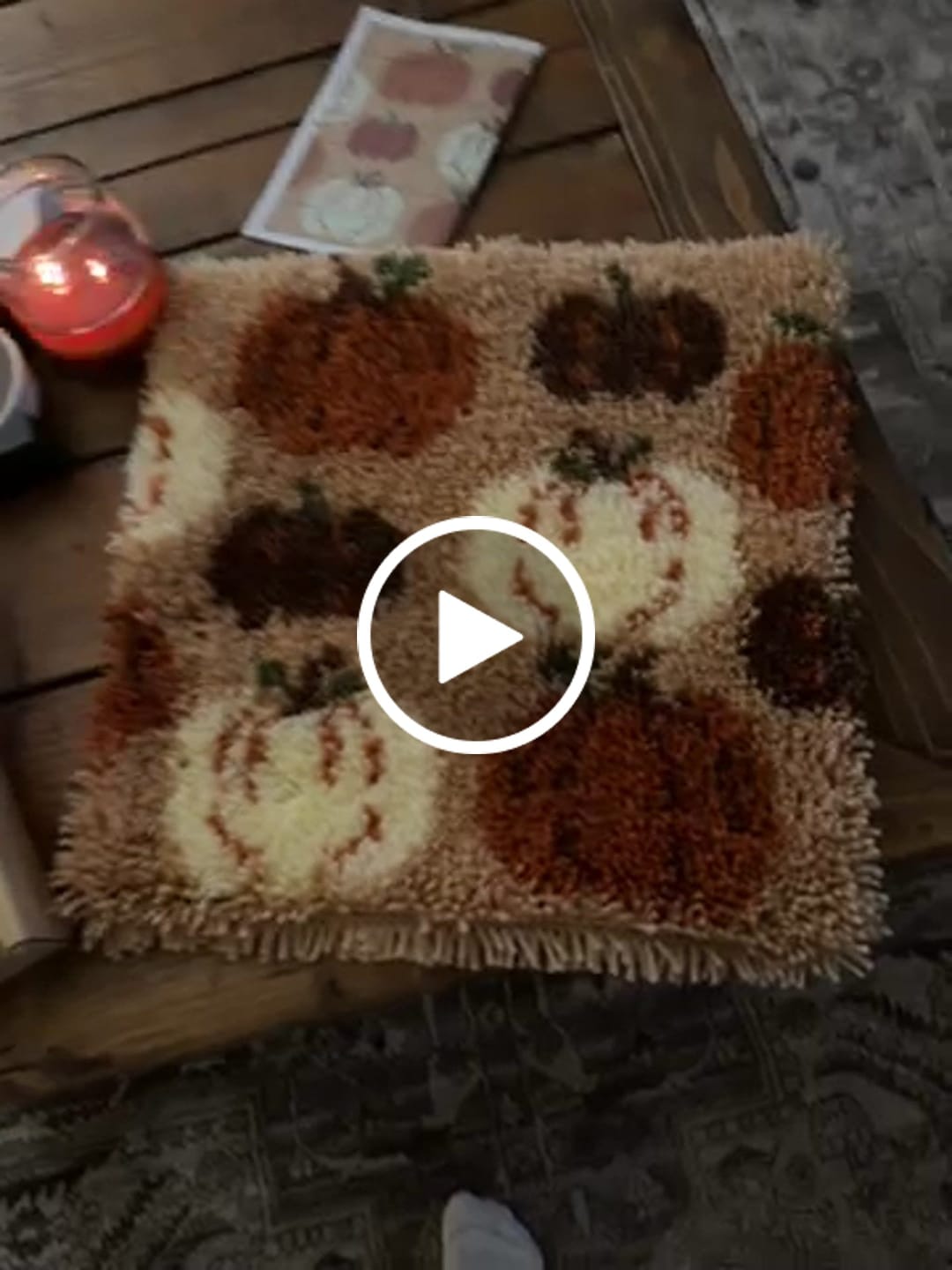 Customer video review of PUMPKIN SPICE - Latch Hook Cushion Kit