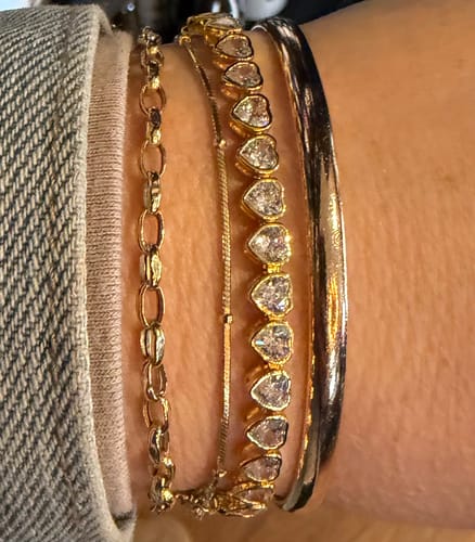 Customer photo review of SERENA TENNIS BRACELET