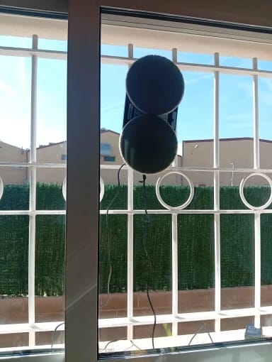 Customer photo review of Robot Limpia Cristales con control remoto