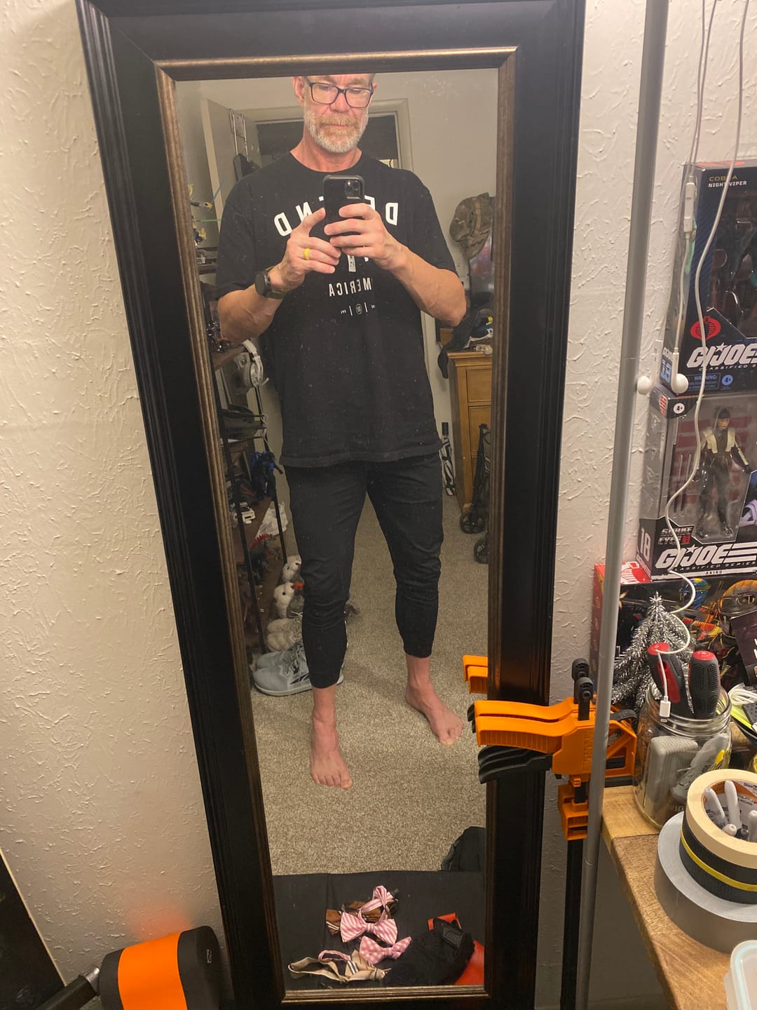 Customer photo review of Lightweight Stretch Carrier Joggers