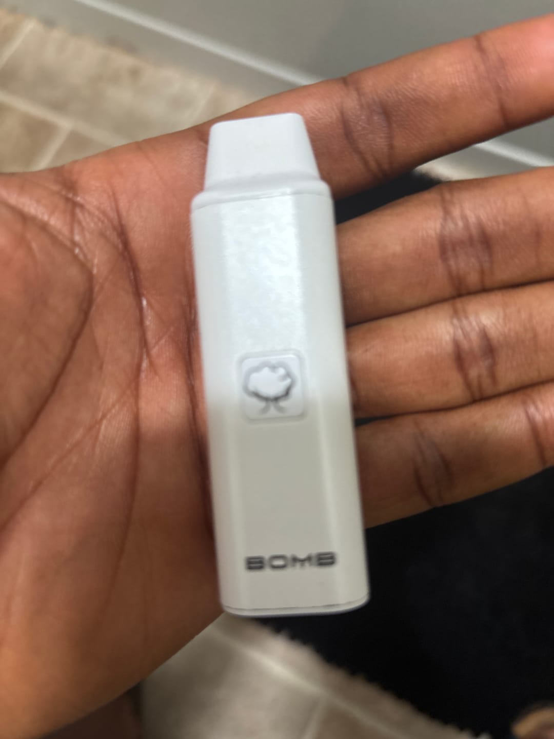 Customer photo review of BOMB EXTRACTS THC-A + D9 + THCP  MASTERBLEND  LIVE RESIN 2G VAPE GELATO - HYBRID