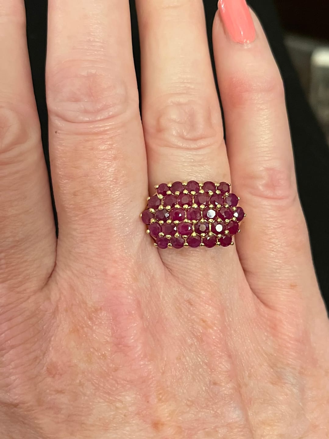 Customer photo review of Vintage 10k Yellow Gold 3.55cttw Ruby Fantastic Striping Line Bar Ring 7.00