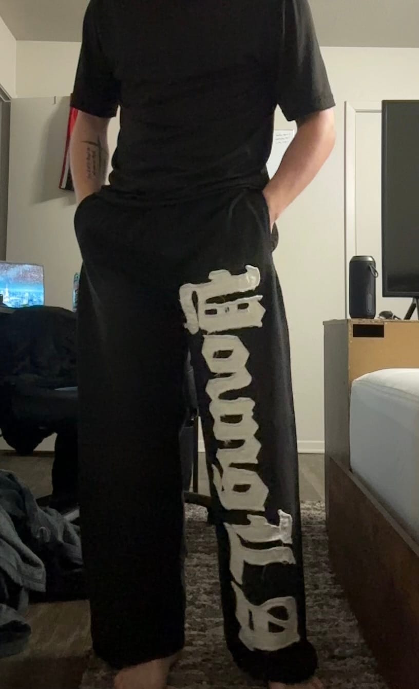 Customer photo review of 2127 - Big Patch Sweats