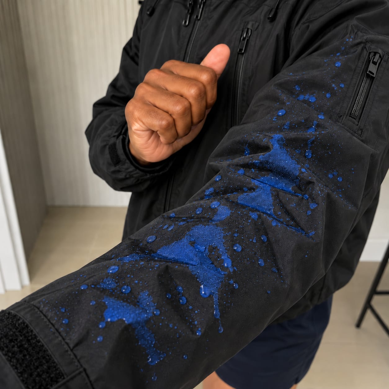 Customer photo review of Unisex Regenjacke, die im Regen die Farbe wechselt