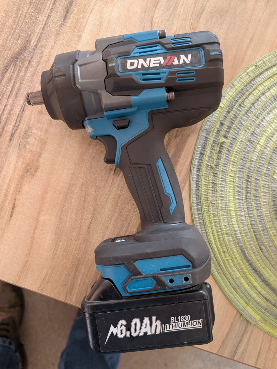 Customer photo review of ONEVAN 1/2" 2800N·m Brushless Cordless Impact Wrench | For Makita 18V Battery