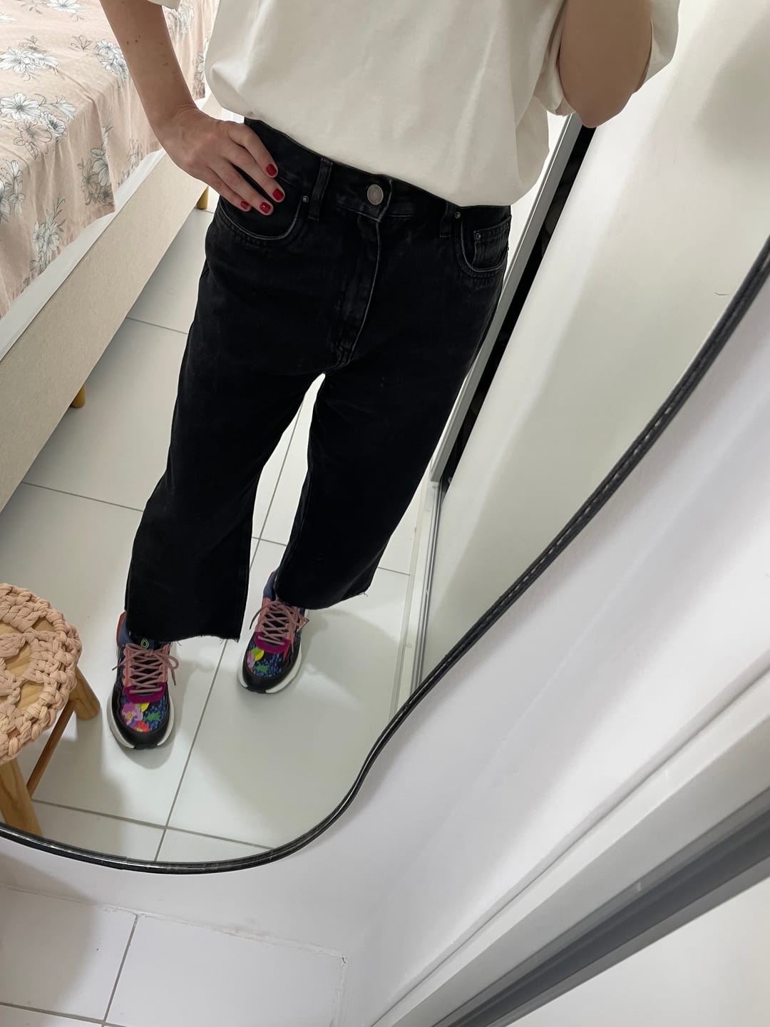 Customer photo review of Calça Jeans Reta Araçá Azul Escuro