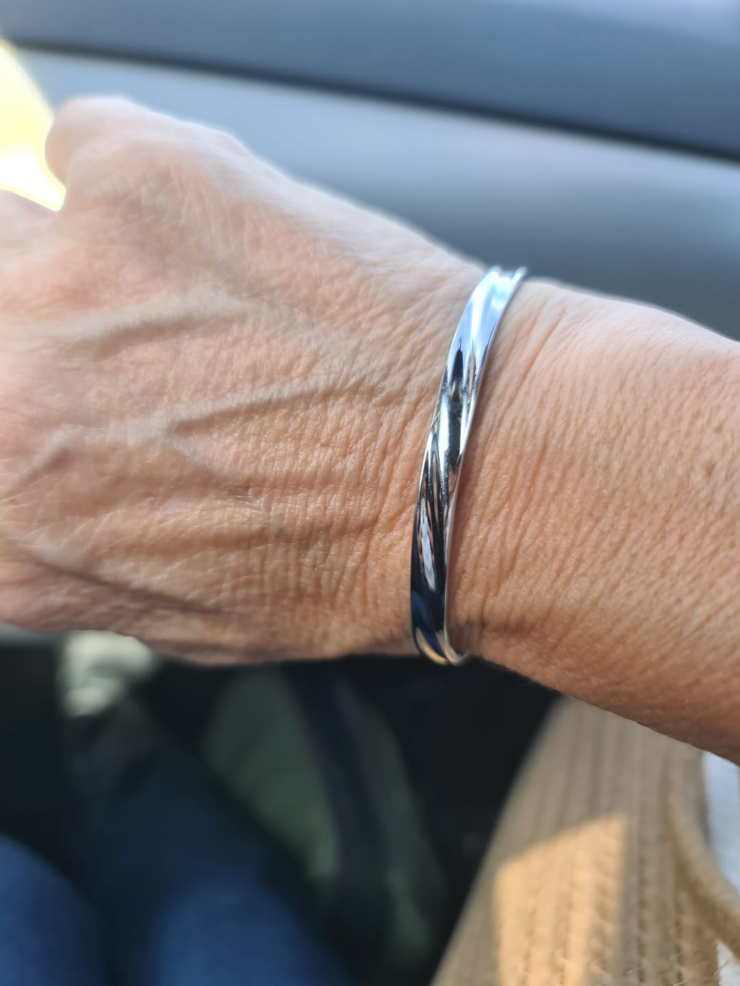 Customer photo review of Twisted Unisize Cuff