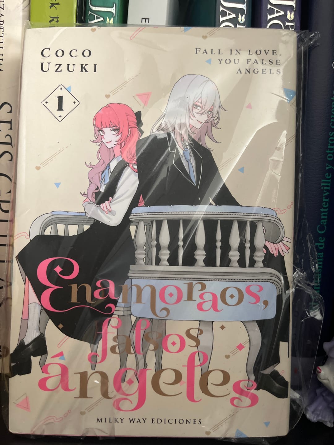 Customer photo review of ENAMORAOS, FALSOS ÁNGELES 01