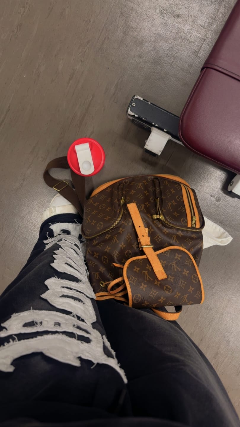 Customer photo review of 2127 - Big Patch Sweats