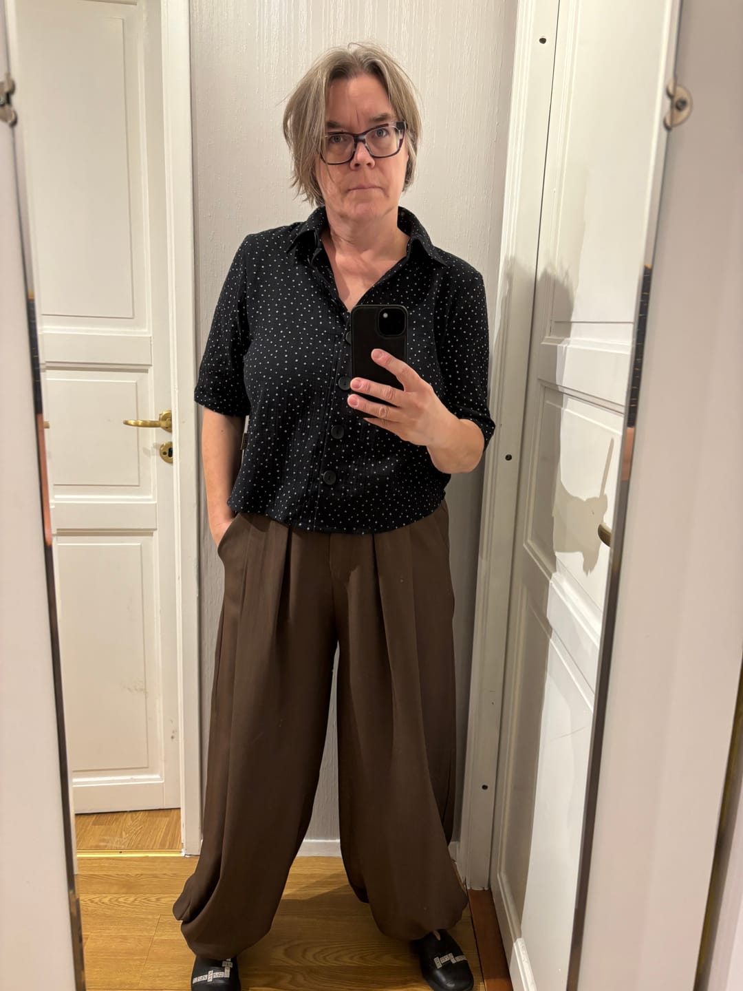 Customer photo review of Blus Svart/Vita prickar Muslin | Rino