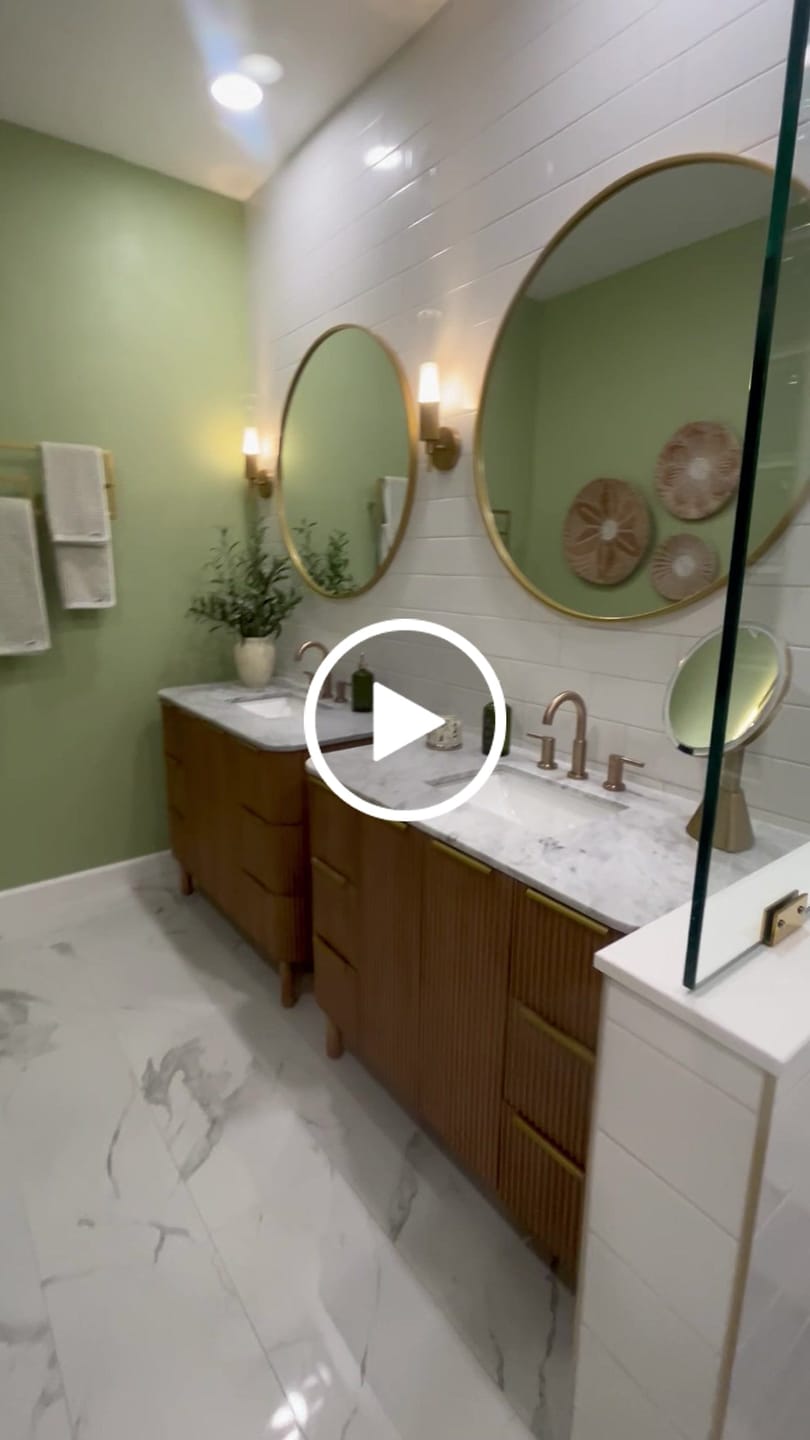 Customer video review of Modern Geometric Bathroom Metal Towel Rack